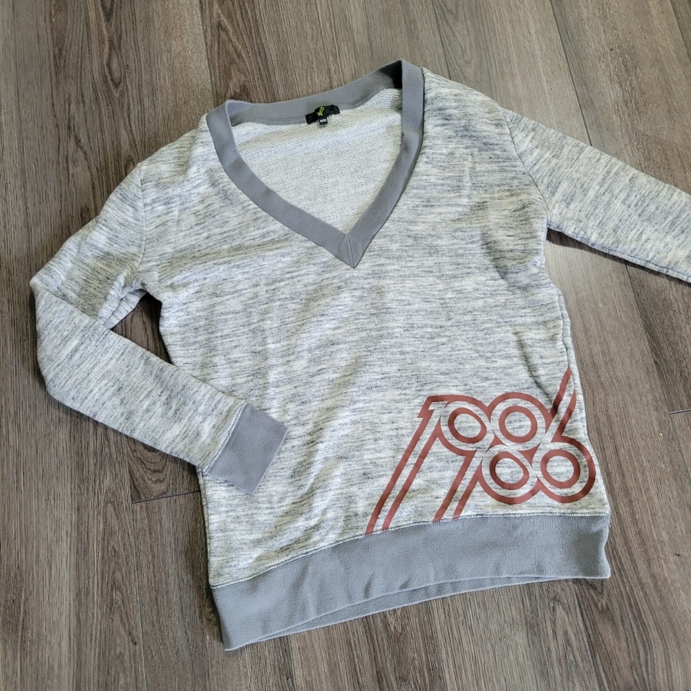 3/$30 🌟 G21 Sweatshirt